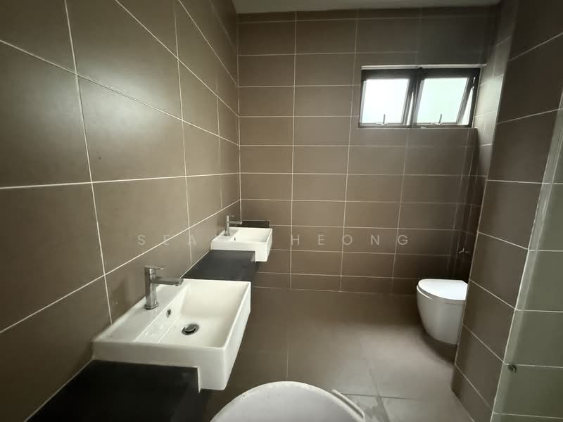 Semi-Detached House for Sale in Putra Heights (Subang Jaya) - Sean Cheong - Bathroom - PropertyGuru.com.my