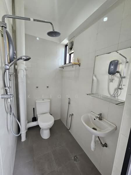 Pangsapuri untuk Dijual di AraMas - Kok Keong Chai - Bathroom - PropertyGuru.com.my