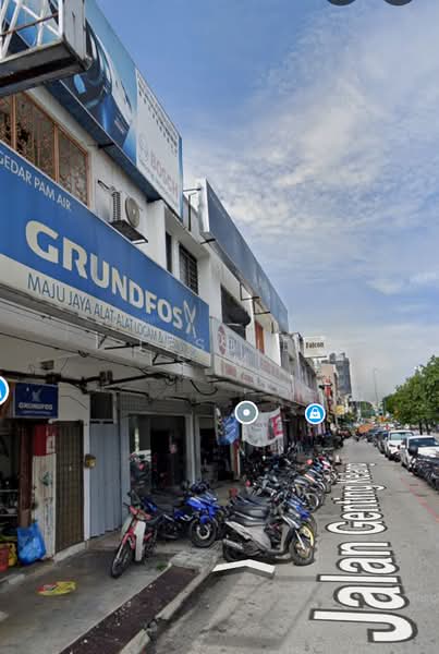 For Rent - Corner Facing Mainroad 3 Storey whole Block Taman Ayer Panas