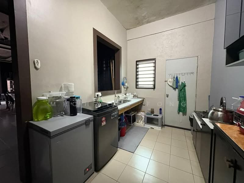 Cluster House for Sale in Kota Masai (Pasir Gudang) - Michelle Fong - Kitchen - PropertyGuru.com.my