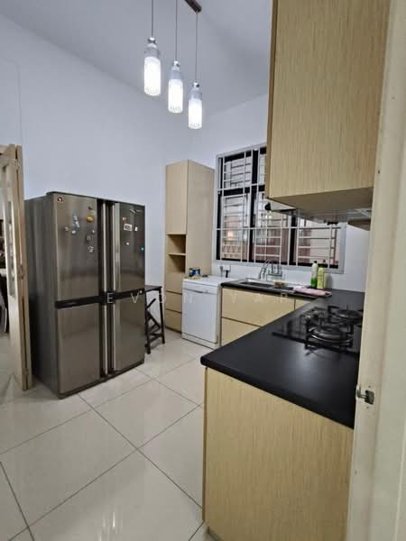 Rumah Kluster untuk Dijual di Taman Setia Indah (Tebrau) - Evon Yap - Kitchen - PropertyGuru.com.my