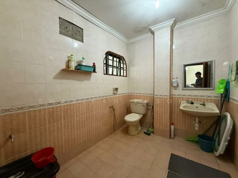 Seksyen 7 untuk Untuk Dijual - RM 750,000, Apr 2026 - Bathroom - PropertyGuru.com.my