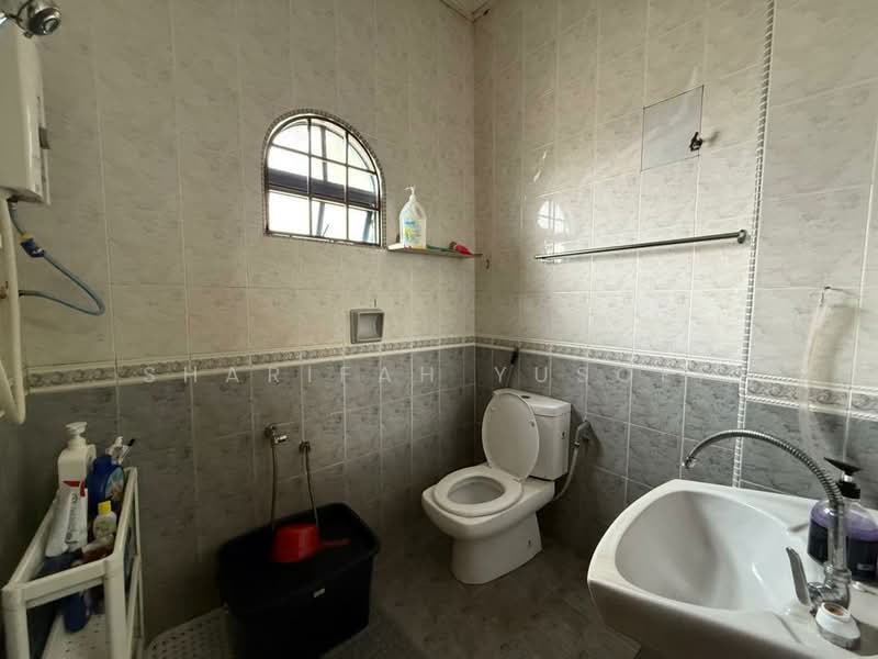 Seksyen 7 untuk Untuk Dijual - RM 750,000, Apr 2026 - Bathroom - PropertyGuru.com.my