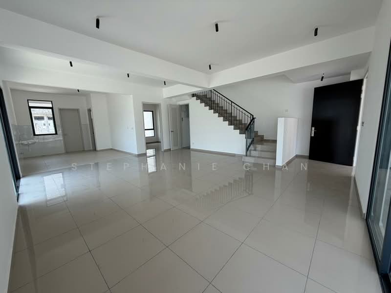 2-storey Terraced House for Sale in Puchong (Selangor) - Stephanie Chan - Living Room - PropertyGuru.com.my