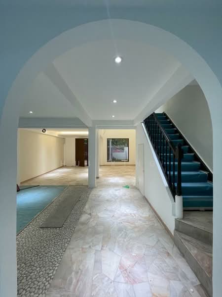 Semi-Detached House for Sale in Taman Brown (Gelugor) - Hui Xing - Dining Area - PropertyGuru.com.my