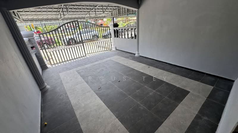 2-storey Terraced House for Sale in Bandar Putra (Kulai) - Marcus Tey - Entrance - PropertyGuru.com.my