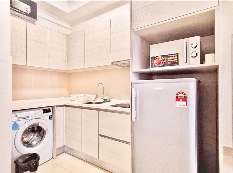 Service Residence for Rent at i-SOHO @ i-City - Baxter Lim - Kitchen - PropertyGuru.com.my