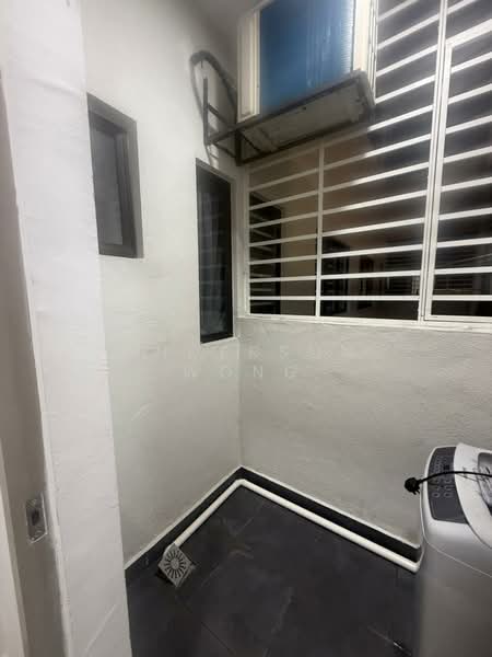 YOUTH CITY untuk Untuk Disewa - RM 1,100 /bulan, Apr 2026 - Balcony - PropertyGuru.com.my