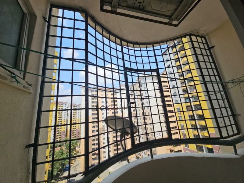 Apartment for Rent at Pangsapuri Lagoon Perdana - Kelvin Ho - Balcony - PropertyGuru.com.my