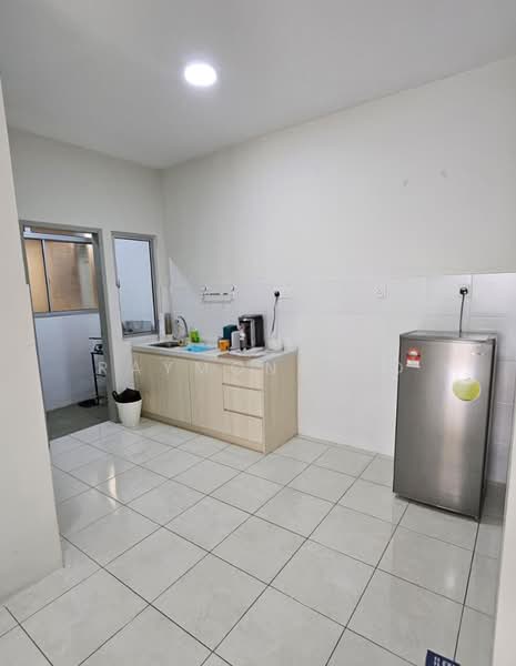 Platinum OUG Residence untuk Untuk Disewa - RM 1,500 /bulan, Mac 2026 - Kitchen - PropertyGuru.com.my