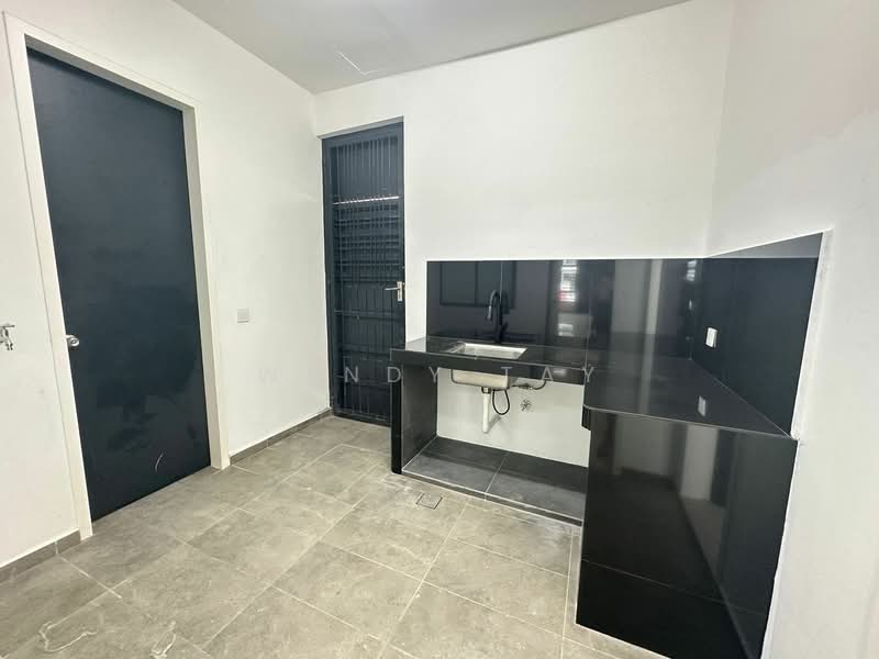 BANDAR PUTRA KULAI (4E02 SONATIA 2) untuk Untuk Disewa - RM 2,200 /bulan, Mac 2026 - Kitchen - PropertyGuru.com.my