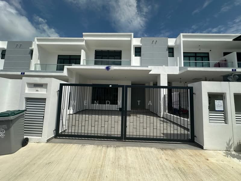 BANDAR PUTRA KULAI (4E02 SONATIA 2) untuk Untuk Disewa - RM 2,200 /bulan, Mac 2026 - Exterior - PropertyGuru.com.my