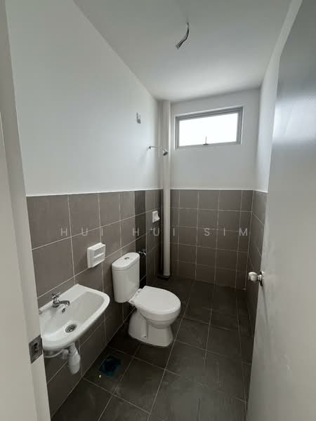 Terraced House for Sale in Johor Bahru (Johor) - Hui Hui Sim - Bathroom - PropertyGuru.com.my