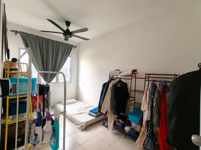 Kondominium untuk Disewa di Residensi Desa Satumas - Alps Tan - Bedroom - PropertyGuru.com.my
