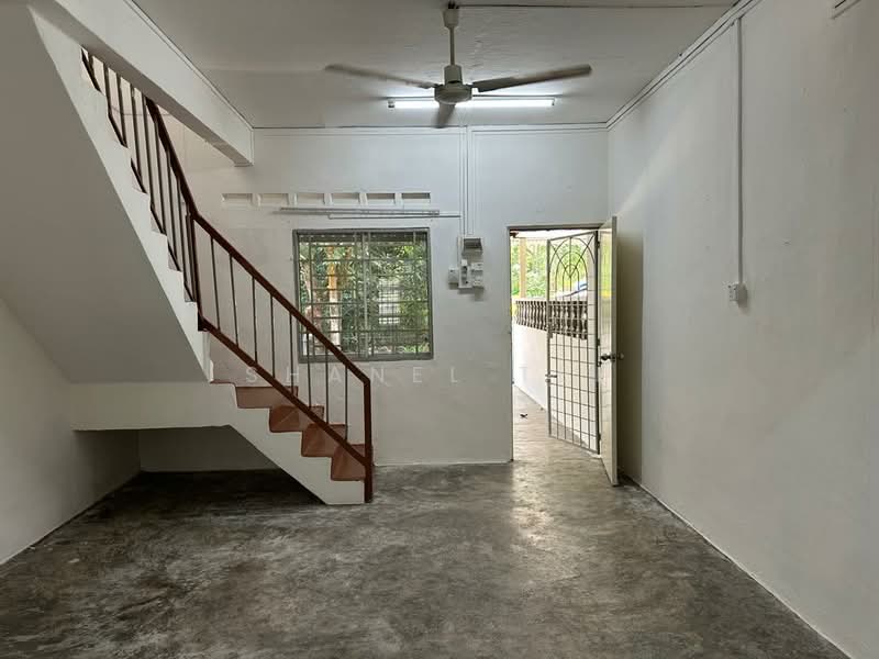 Taman Perwira Jaya untuk Untuk Dijual - RM 150,000, Apr 2026 - Entrance - PropertyGuru.com.my