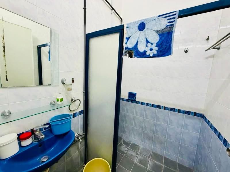 2-storey Terraced House for Sale in Jelutong (Penang) - Rick Goh - Bathroom - PropertyGuru.com.my