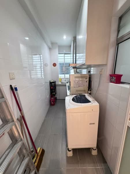 Plaza Menjalara untuk Untuk Disewa - RM 1,999 /bulan, Apr 2026 - Kitchen - PropertyGuru.com.my