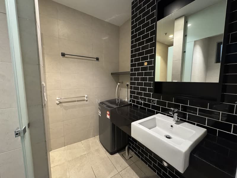 Union Suites untuk Untuk Dijual - RM 720,000, Apr 2026 - Bathroom - PropertyGuru.com.my