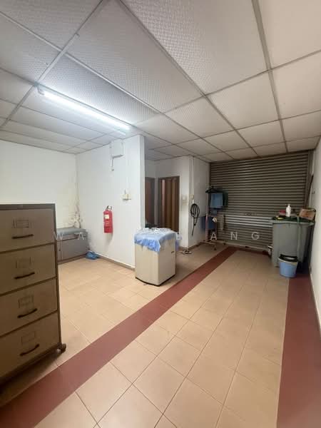 Shop for Rent in Larkin (Johor Bahru) - Wallace Ang - Interior - PropertyGuru.com.my