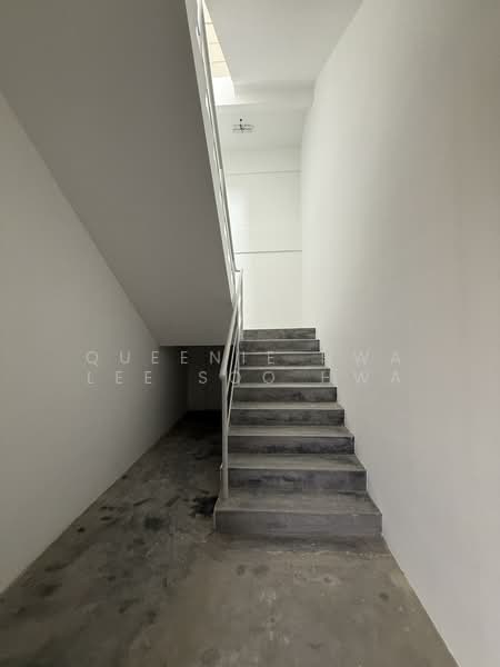 Kilang untuk Dijual di Bukit Raja (Selangor) - Queenie Hwa Lee Soo Hwa - PropertyGuru.com.my