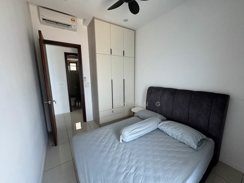 Condominium for Rent at Queens Residences Q2 @ Queens Waterfront - Hoy Meng - Bedroom - PropertyGuru.com.my