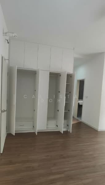 2-storey Terraced House for Sale in Bandar Gamuda Gardens (Rawang) - Callista Goh - 1F_MBR with wardrobe - PropertyGuru.com.my