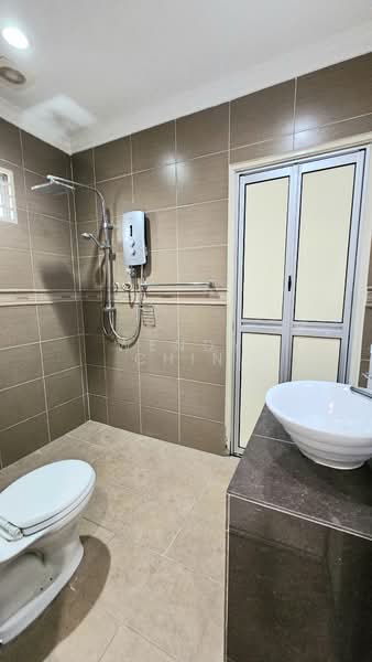 2-storey Terraced House for Sale in Bandar Bukit Puchong 2 (Puchong) - Wendy Chin - Bathroom - PropertyGuru.com.my