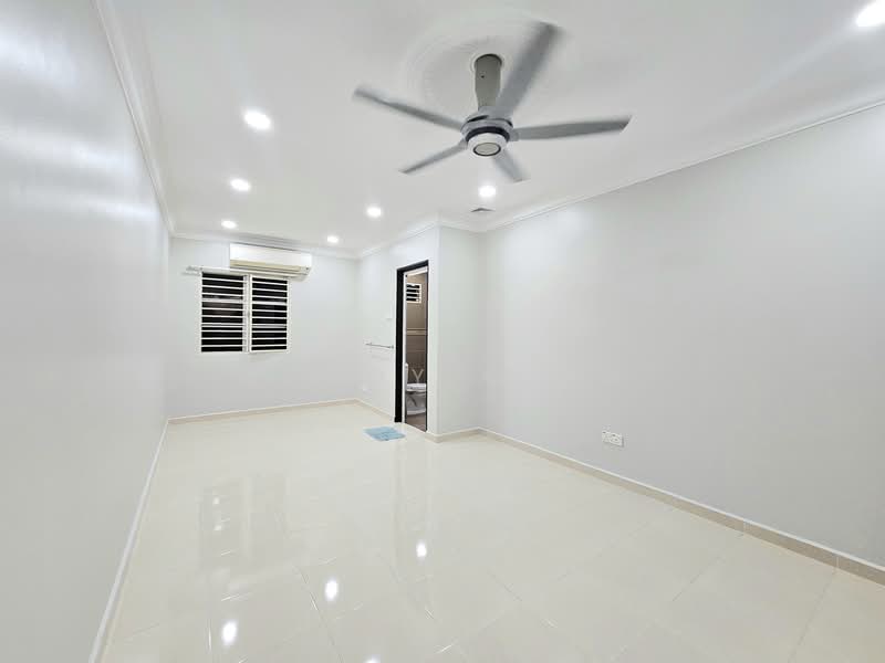 2-storey Terraced House for Sale in Bandar Bukit Puchong 2 (Puchong) - Wendy Chin - Bathroom - PropertyGuru.com.my