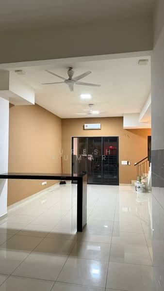 2-storey Terraced House for Rent in Telok Panglima Garang (Selangor) - Suresh Kumar - Living Room - PropertyGuru.com.my