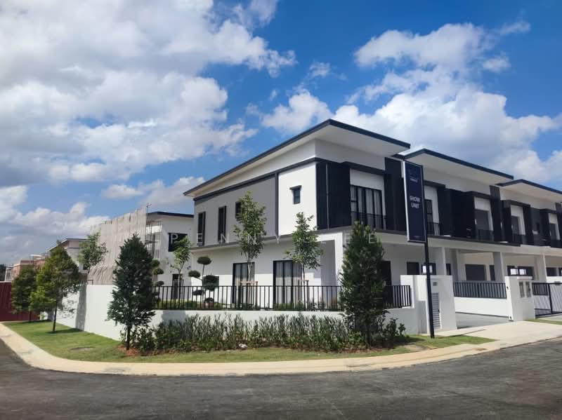 Rumah Teres 2 Tingkat untuk Dijual di Austin Crest (Johor Bahru) - Penny Lee - Exterior - PropertyGuru.com.my