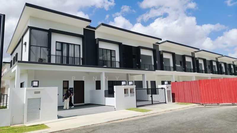 Rumah Teres 2 Tingkat untuk Dijual di Austin Crest (Johor Bahru) - Penny Lee - Exterior - PropertyGuru.com.my