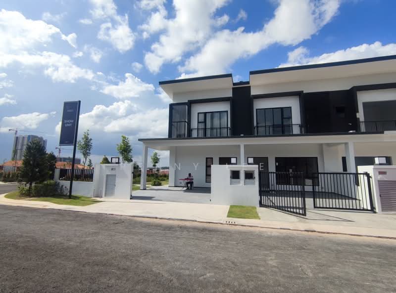 Rumah Teres 2 Tingkat untuk Dijual di Austin Crest (Johor Bahru) - Penny Lee - Exterior - PropertyGuru.com.my