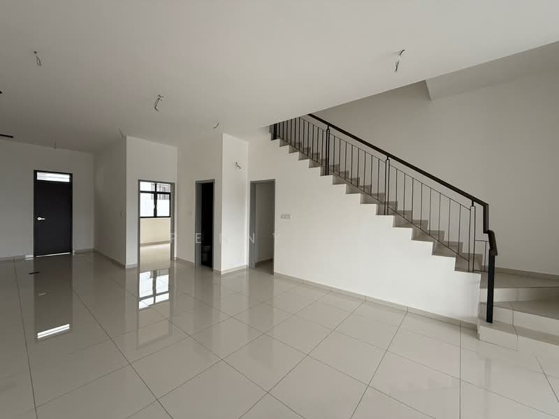 Rumah Teres 2 Tingkat untuk Dijual di Austin Crest (Johor Bahru) - Penny Lee - Living Room - PropertyGuru.com.my