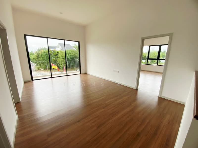 2-storey Terraced House for Sale in Taman Cahaya Alam (Shah Alam) - Evans Ee - Living Room - PropertyGuru.com.my