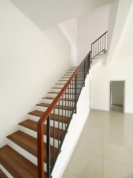 2-storey Terraced House for Sale in Taman Cahaya Alam (Shah Alam) - Evans Ee - Interior - PropertyGuru.com.my