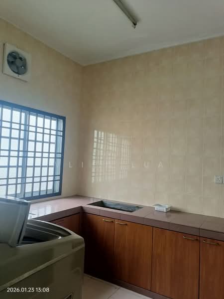 2-storey Terraced House for Rent in Taman Setia Indah (Tebrau) - Vlien Lua - Kitchen - PropertyGuru.com.my
