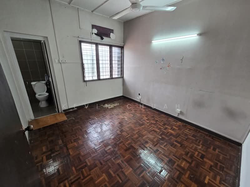 Taman Mutiara Barat untuk Untuk Dijual - RM 1,100,000, Mac 2026 - Bathroom - PropertyGuru.com.my