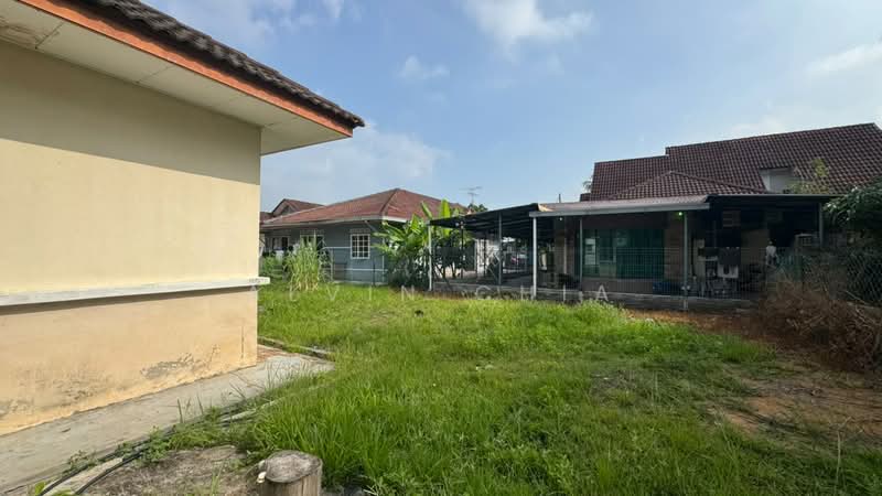 Bungalow House for Sale in Pantai Sepang Putra (Sepang) - Alvin Chia - Exterior - PropertyGuru.com.my