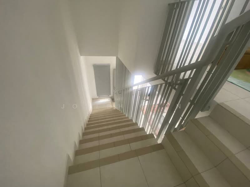 2-storey Terraced House for Sale in Setia Alam (Selangor) - Joseph Chan - Corridor - PropertyGuru.com.my
