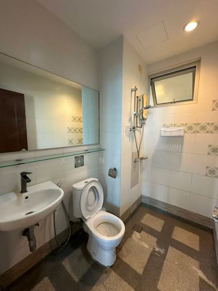 Kondominium untuk Dijual di Surin Condominium - Xinnee . - Bathroom - PropertyGuru.com.my