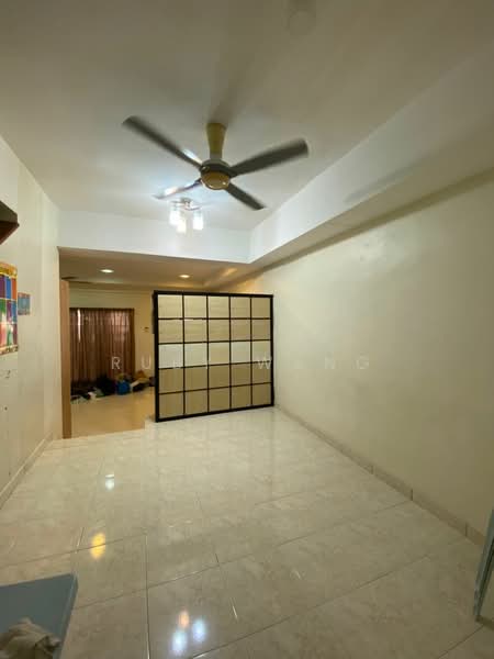 Palm Walk untuk Untuk Disewa - RM 1,600 /bulan, Mac 2026 - Living Room - PropertyGuru.com.my