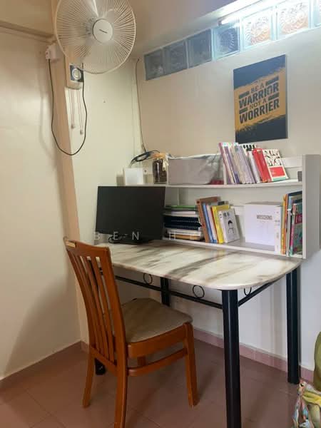 Flat for Rent at Gat Lebuh Noordin Flat - Ben Hew - Study - PropertyGuru.com.my