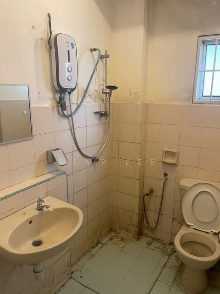 Seri Puri untuk Untuk Disewa - RM 1,300 /bulan, Mac 2026 - Bathroom - PropertyGuru.com.my