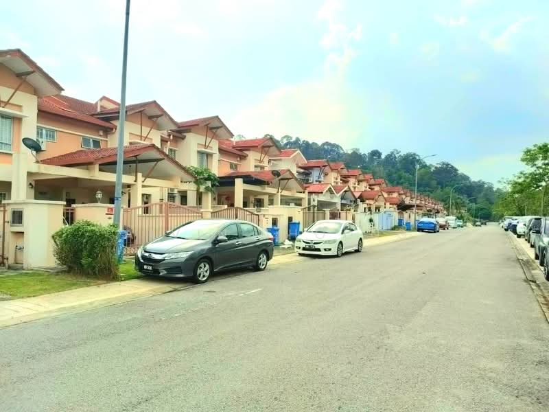 2-storey Terraced House for Sale in Sunway Kayangan (Shah Alam) - Aivin Thoong - Exterior - PropertyGuru.com.my