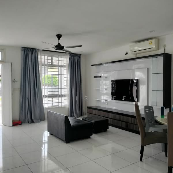 2-storey Terraced House for Rent in Iskandar Puteri (Nusajaya) (Johor) - Chris Lee - Living Room - PropertyGuru.com.my