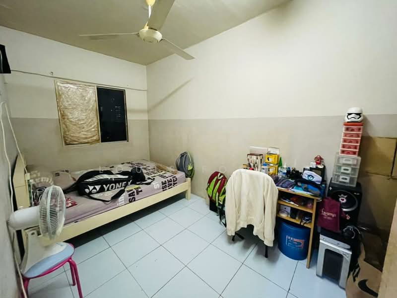 Pelangi Magna untuk Untuk Dijual - RM 180,000, Mac 2026 - Bedroom - PropertyGuru.com.my