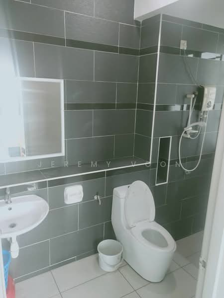 Service Residence for Sale at The Sky Executive Suites - Jeremy Voon - Bathroom - PropertyGuru.com.my