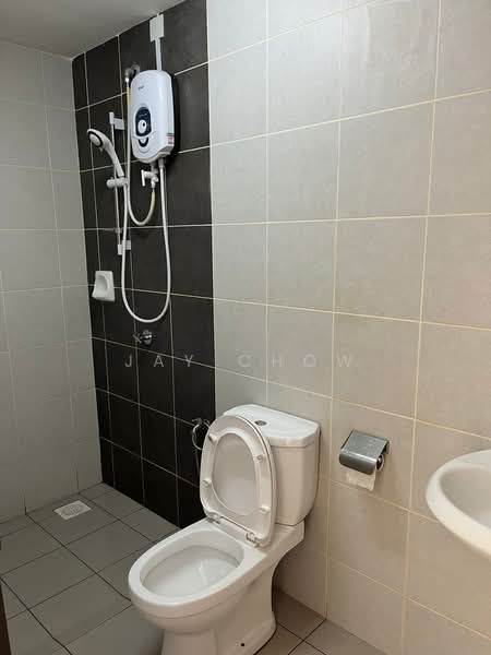 Condominium for Sale at Residensi KepongMas - Jay Chow - Bathroom - PropertyGuru.com.my