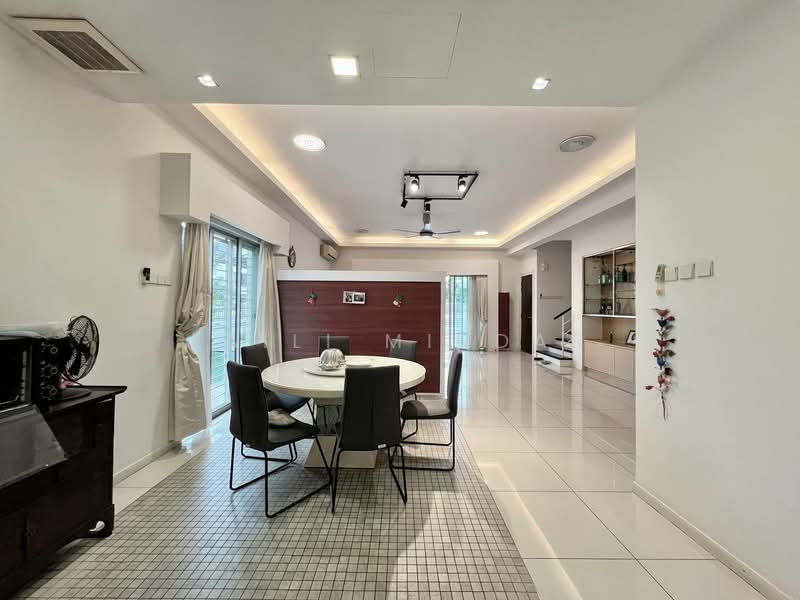 Semi-Detached House for Sale in Taman Saujana Emas (Kajang) - Laili Mihdar - Dining Room - PropertyGuru.com.my