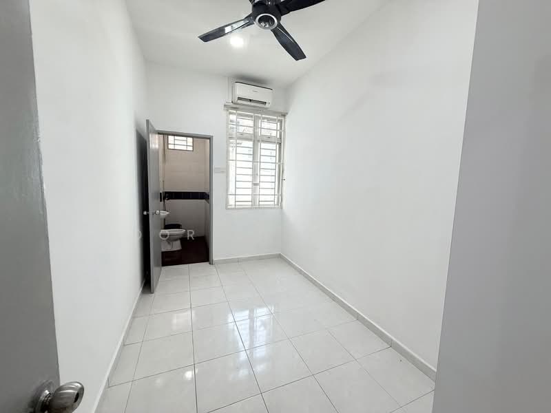 2-storey Terraced House for Sale in Tebrau (Johor) - Doreen Wong - Bathroom - PropertyGuru.com.my